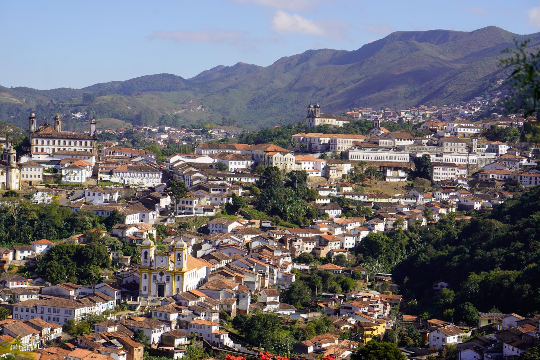 a densely packed village in a valley in Brazil